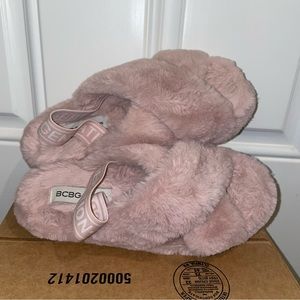 Bcbg fuzzy slipper sandal